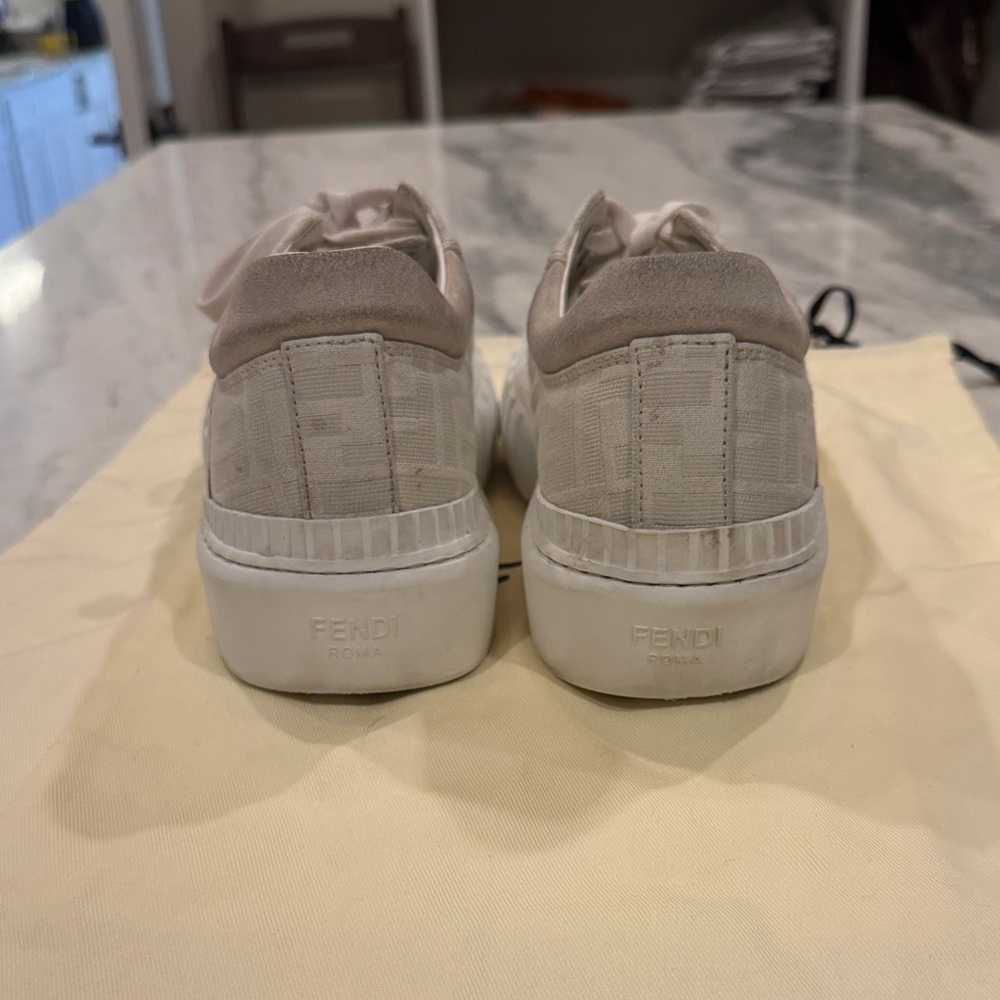 Fendi Beige and Brown Gradient Low-Top Sneakers - Picture 5 of 6